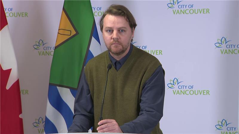 Vancouver mayor apologizes for comments accusing rival councillor of handing out illegal drugs