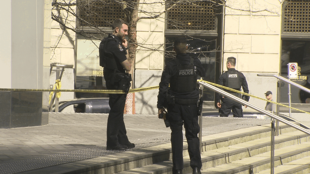 Police reopened Burrard Street in downtown Vancouver after ‘suspicious package’ found