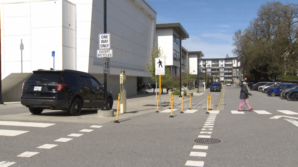 Police place New Westminster school under temporary lockdown after threats