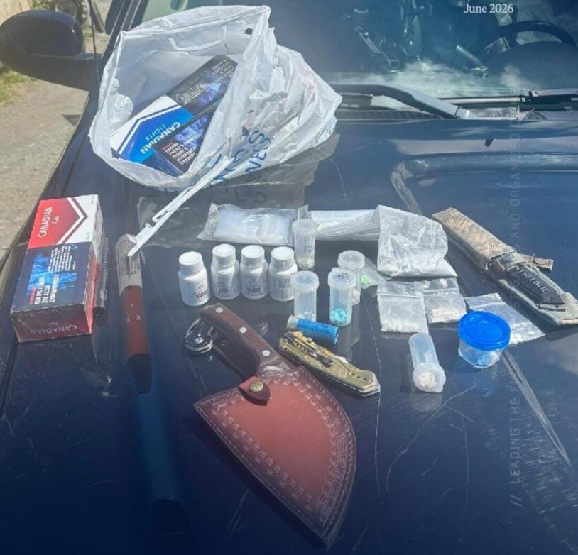 Police seize drugs and firearm following chase in Nanaimo